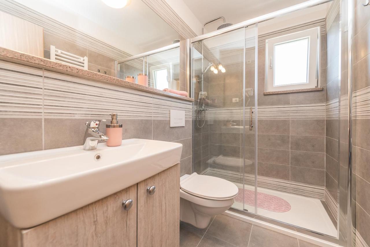 Villa Family Sukosan, Zadar Екстериор снимка